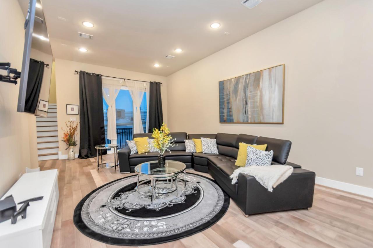 Вілла Luxurious Houston Galleria Living Екстер'єр фото